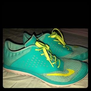 Bright Nike Fitsole sneakers